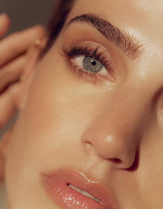 Hi-Def Brow Pencil 豐盈持久眉筆