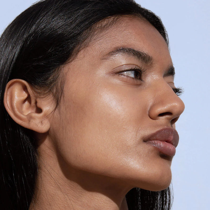 Create the perfect nude makeup